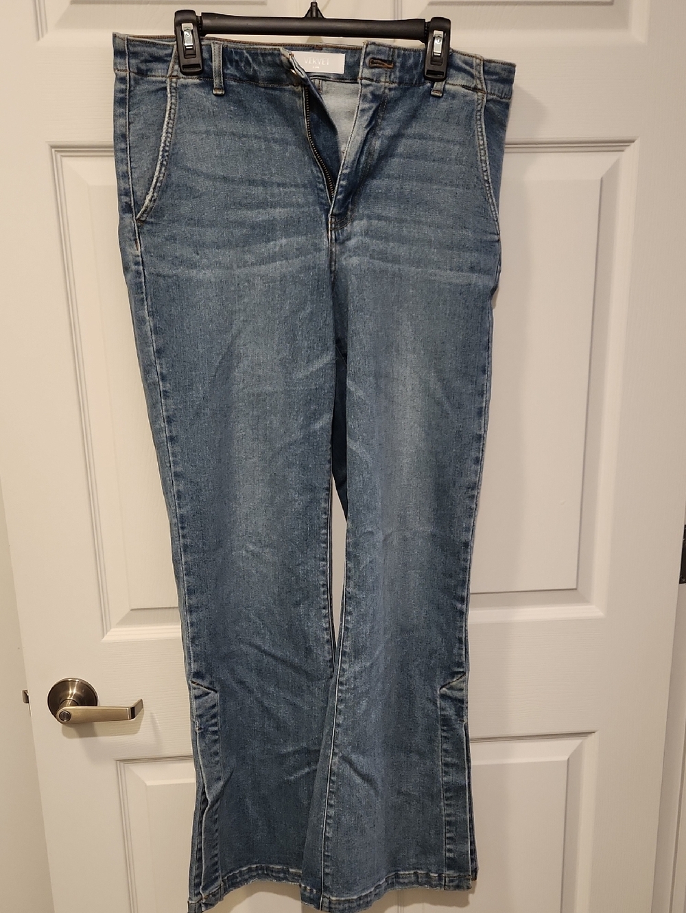 Vervet Blue Light Blue Denim Wife Leg Jeans